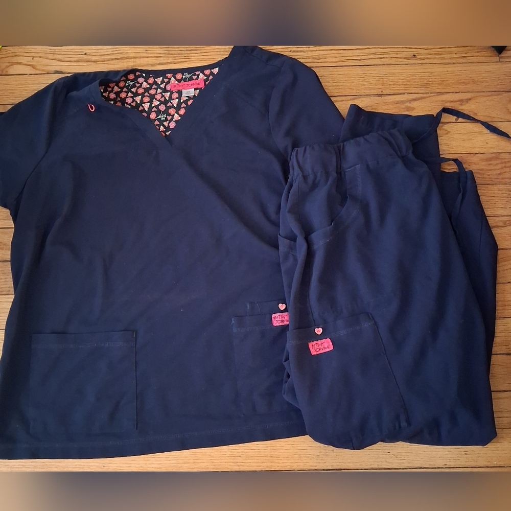 Betsey Johnson - Women’s Navy Blue Plus Size Scrub Set. Size 2X